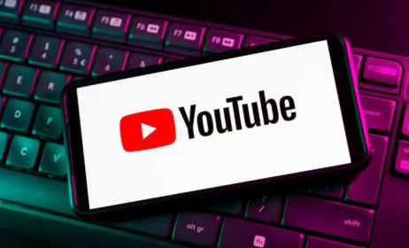 The YouTube Influencer Trap - Rendersoft Freebie